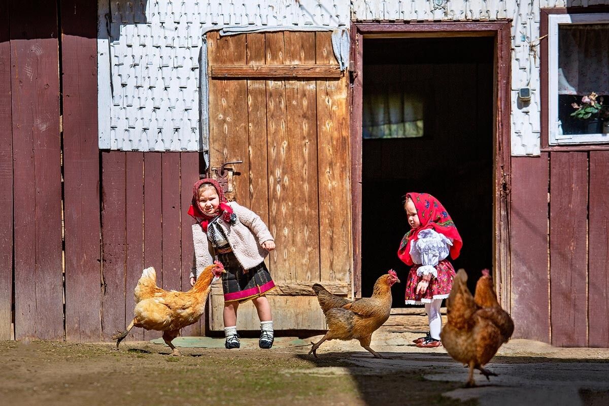 Traditional costumes, Bucovina