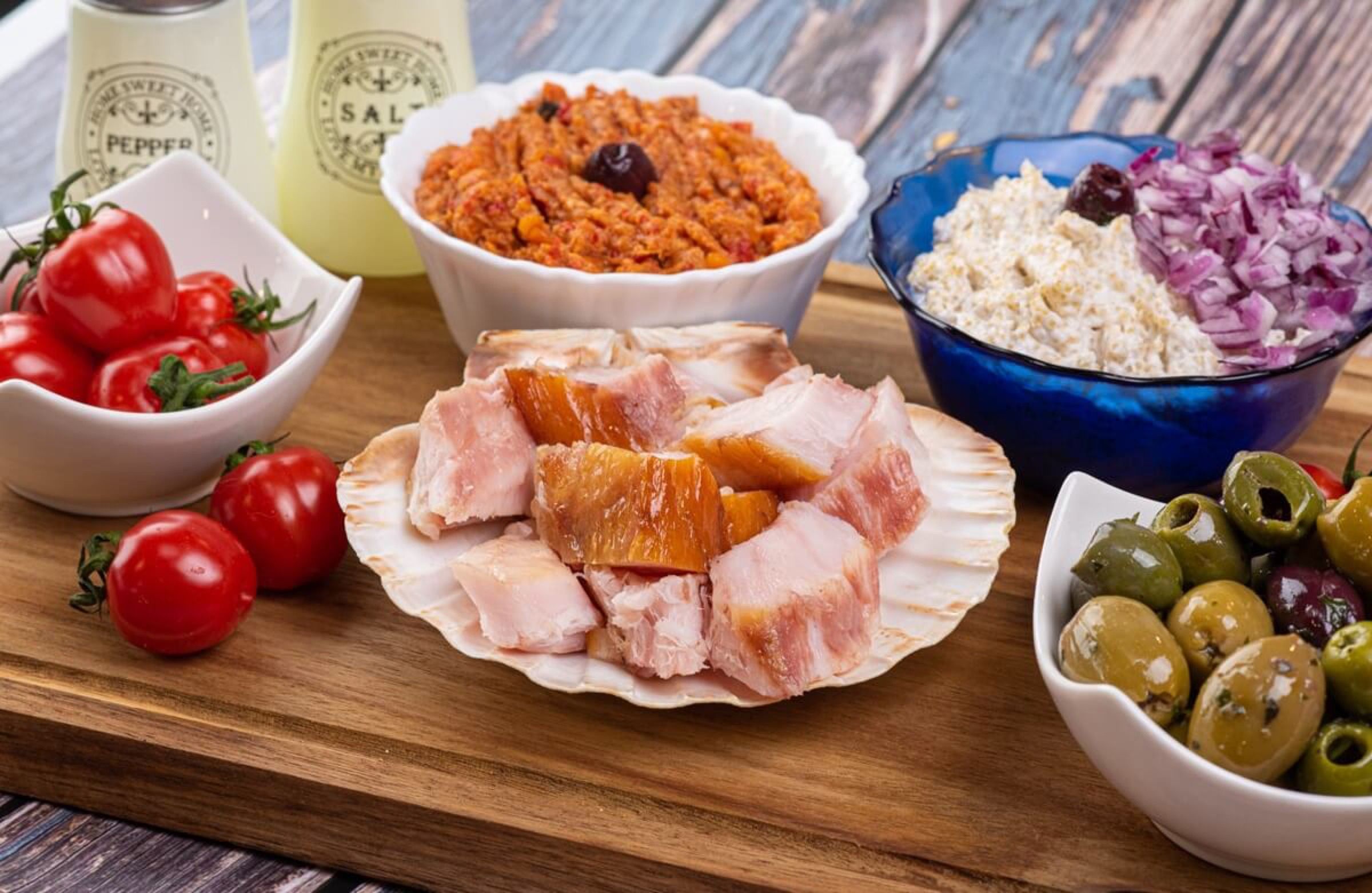Platter with Traditional Romanian starters 